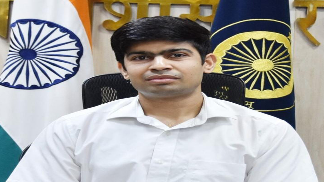 नागरिक मतदाता सूची पुनरीक्षण में BLO को दें पूरा सहयोग : DC Rewari 5 Solar Rooftop Scheme 2026: