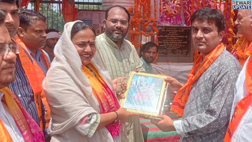 Rewari News: Installation of the idol of Mother Anjani and Hanuman Ji on the sixth death anniversary of the late Pandit Yogendra Paliwal.